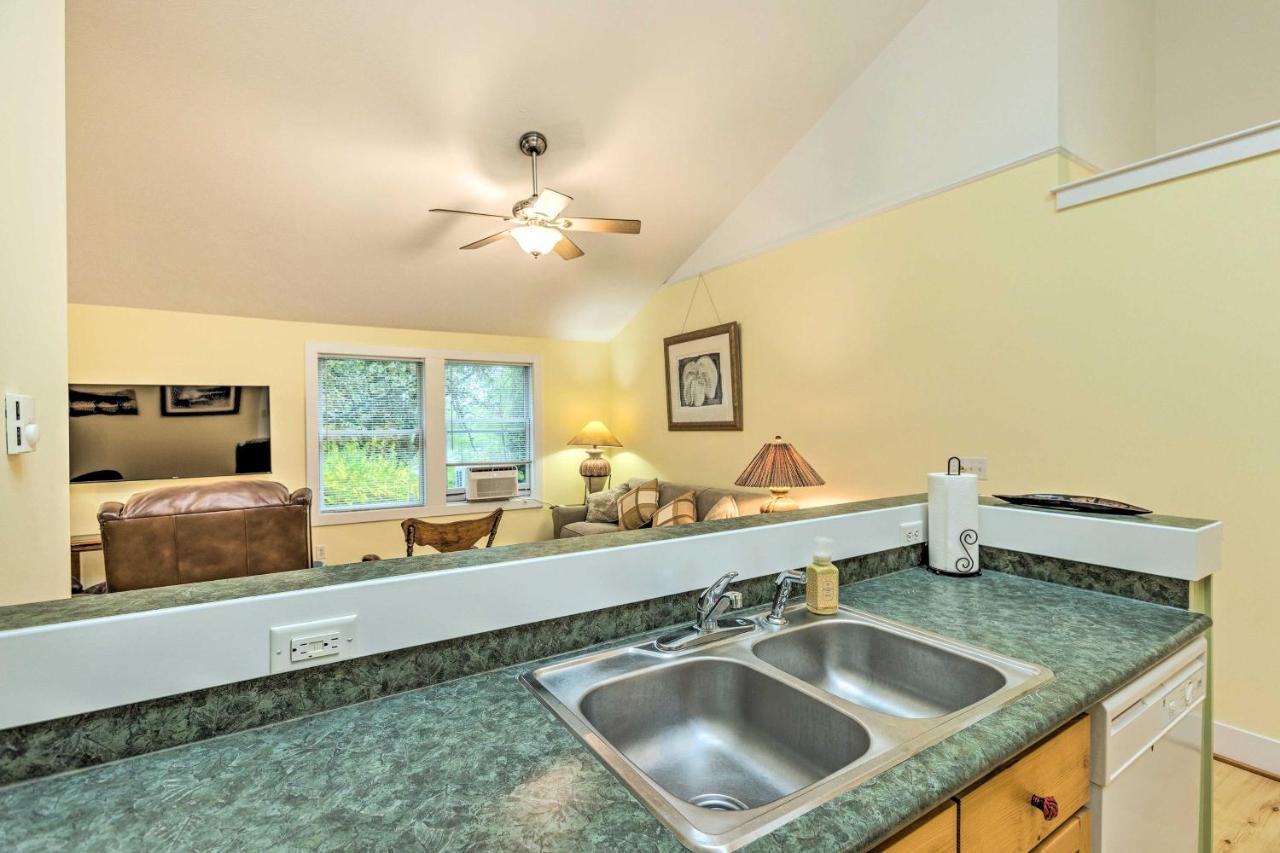 Charming Rural Escape Near Dtwn&Beaches! Frankfort Exterior foto